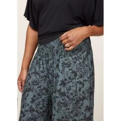 EQL Women's Soft Sweep Wide Leg Print Pant - Bluegrass Countryside -Equestrian Supplies 645403 800 800